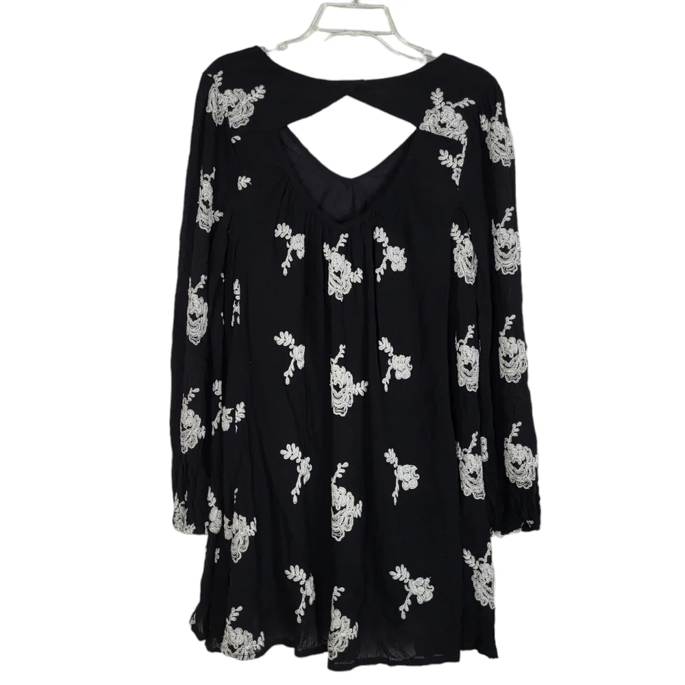 FREE PEOPLE Emma embroidered floral Dress NWT